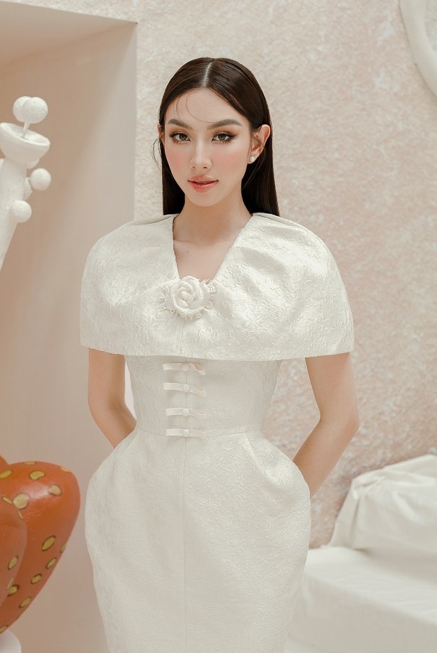 Hoa hậu Thùy Tiên