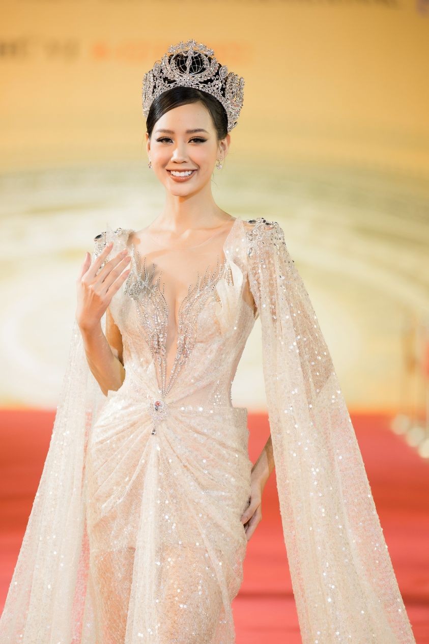 Lan Phương, Hoa hậu Mai Phương, Á hậu Phương Nhi