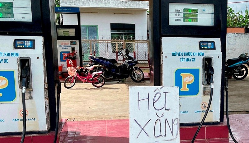 Bộ Công Thương yêu cầu giám sát, kiểm tra, xử lý vi phạm với các doanh nghiệp kinh doanh xăng dầu Bộ Công Thương yêu cầu giám sát, kiểm tra, xử lý vi phạm với các doanh nghiệp kinh doanh xăng dầu