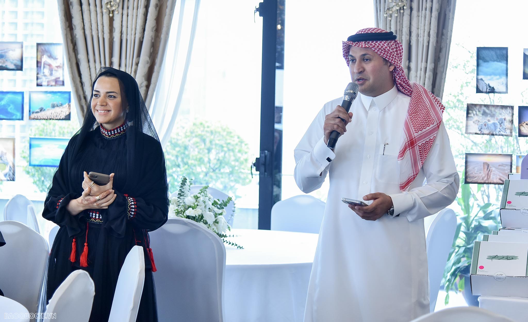 Saudi Arabia với những biến chuyển trong văn hóa-xã hội và vai trò ngày càng tăng của phụ nữ Saudi Arabia với những biến chuyển trong văn hóa-xã hội và vai trò ngày càng tăng của phụ nữ