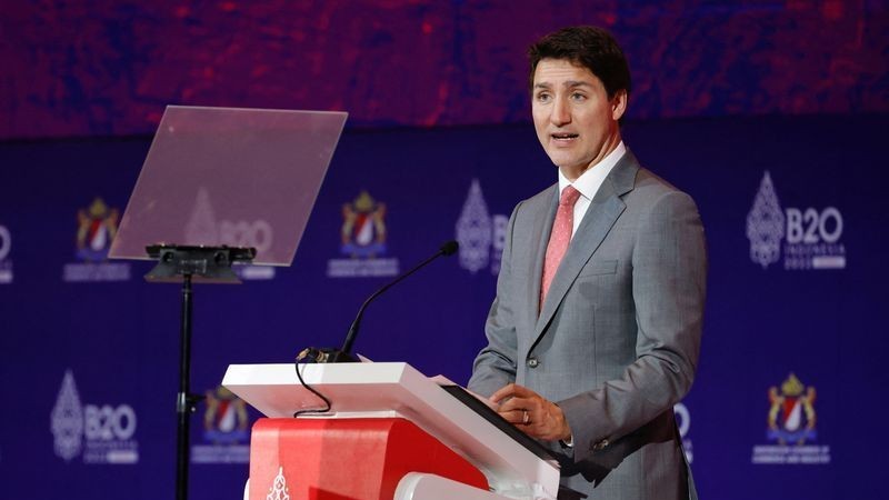 Nga-Ukraine: Canada và Nga tiếp tục ‘ăn miếng trả miếng’