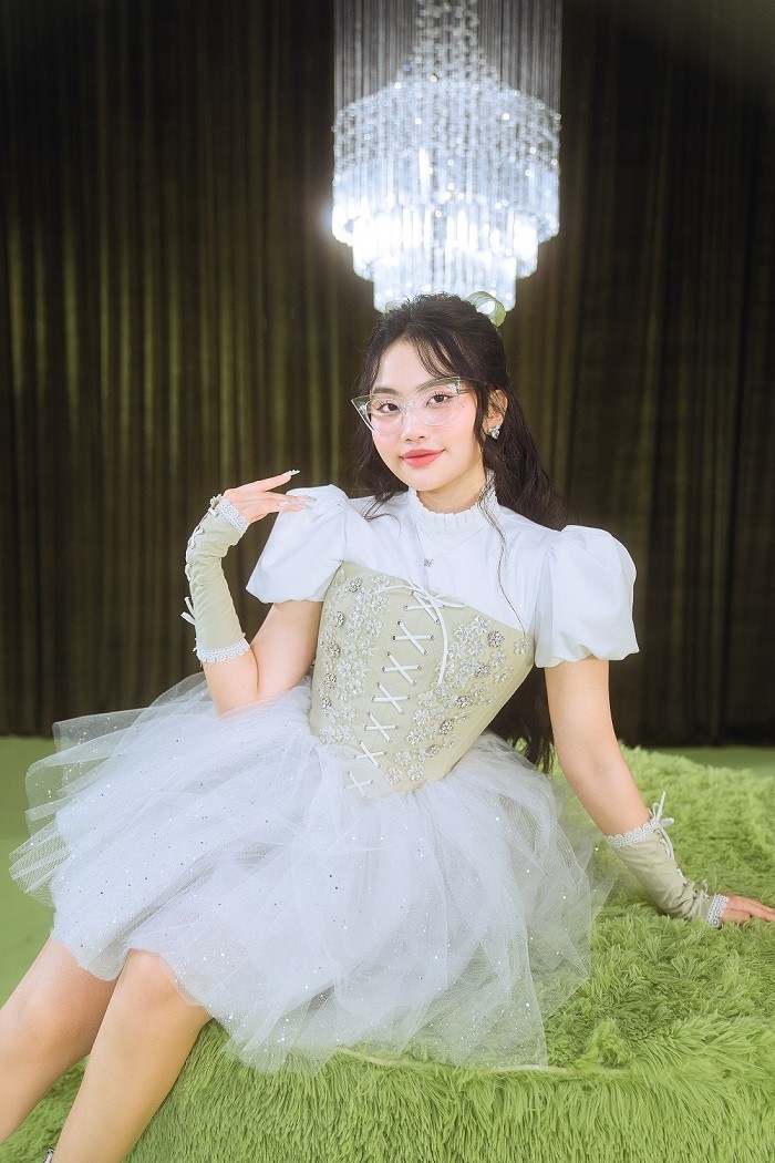 Phương Mỹ Chi: Tôi không còn là ‘cô bé dân ca’ hồn nhiên, vô lo Phương Mỹ Chi: Tôi không còn là ‘cô bé dân ca’ hồn nhiên, vô lo