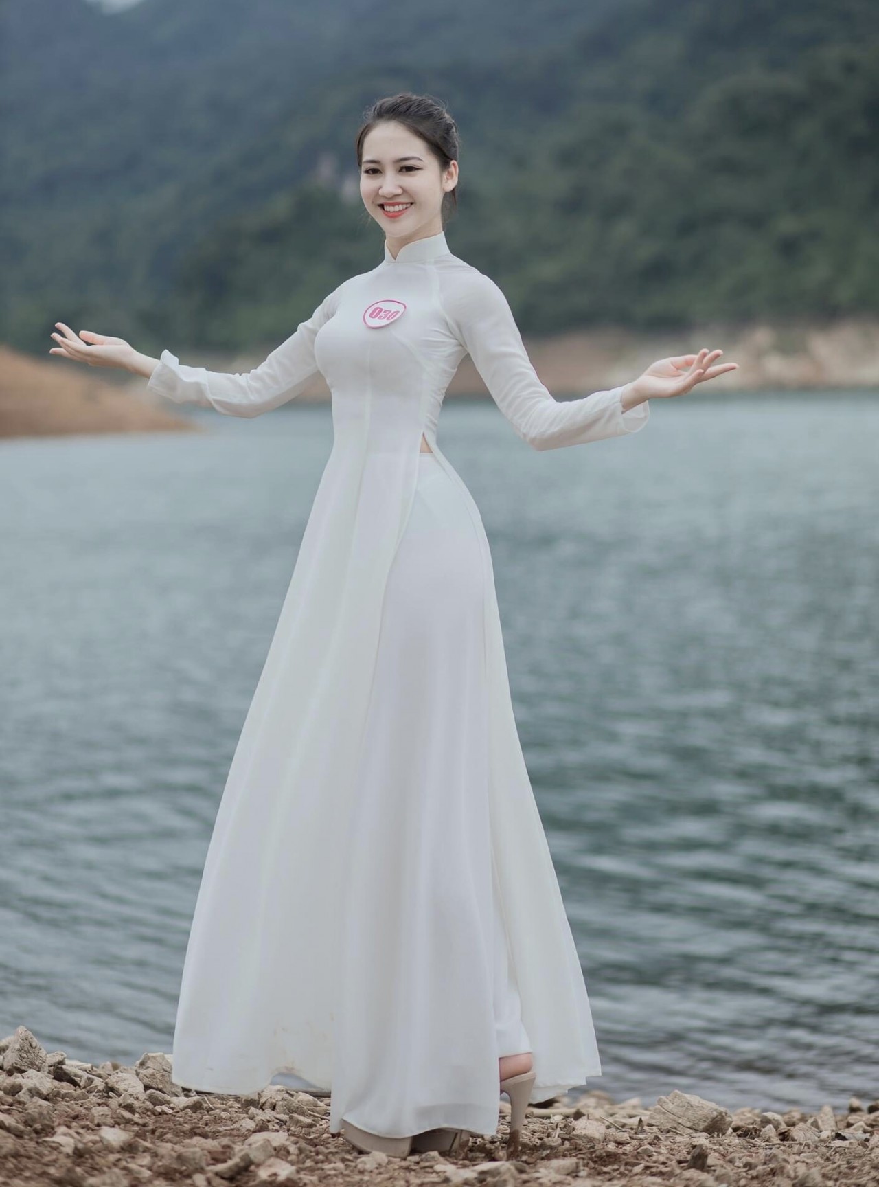 Nhan sắc 4 người đẹp đặc cách vào chung khảo Hoa hậu Việt Nam 2022