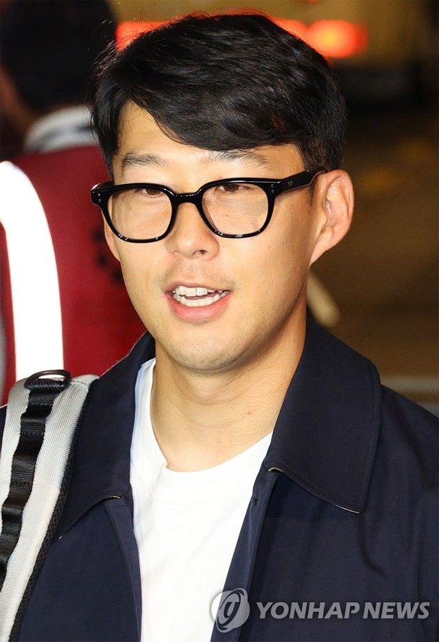 World Cup 2022: Son Heung Min đeo mặt nạ tập luyện ở Qatar World Cup 2022: Son Heung Min đeo mặt nạ tập luyện ở Qatar