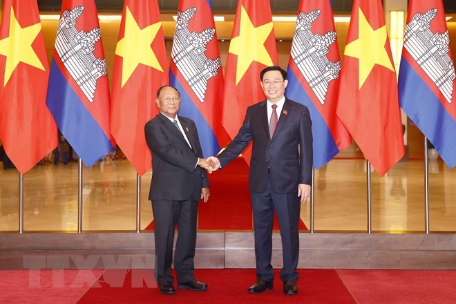 Chủ tịch Quốc hội dự AIPA 43 và thăm chính thức Campuchia: Chung tay vì một ASEAN tự cường, đẩy mạnh hợp tác Quốc hội song phương và đa phương Chủ tịch Quốc hội dự AIPA 43 và thăm chính thức Campuchia: Chung tay vì một ASEAN tự cường, đẩy mạnh hợp tác Quốc hội song phương và đa phương