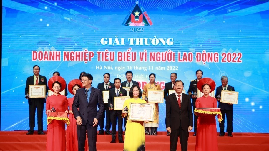 BAC A BANK tiếp tục nhận giải thưởng Doanh nghiệp tiêu biểu Vì người lao động năm 2022