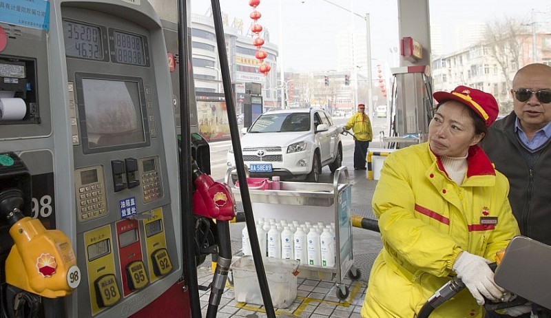 Giá xăng dầu hôm nay 19/11: Giá xăng dầu hôm nay 19/11: