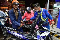 Giá xăng dầu hôm nay 22/12: Thế giới tăng, trong nước giảm gần 500 đồng/lít