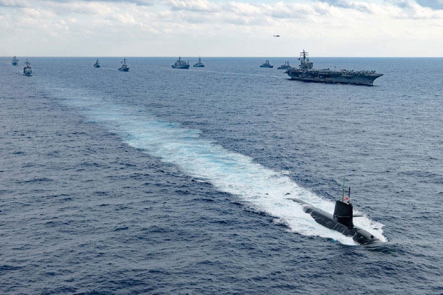 Tàu tuần tra HMS Sprey của Anh lần đầu tiên tham gia cuộc tập trận Keen Sword (Kiếm sắc), hoạt động huấn luyện thường xuyên ở Thái Bình Dương do hải quân Nhật Bản và Mỹ tổ chức. (Nguồn: Joint-Forces.com) Tàu tuần tra HMS Sprey của Anh lần đầu tiên tham gia cuộc tập trận Keen Sword (Kiếm sắc), hoạt động huấn luyện thường xuyên ở Thái Bình Dương do hải quân Nhật Bản và Mỹ tổ chức. (Nguồn: Joint-Forces.com)