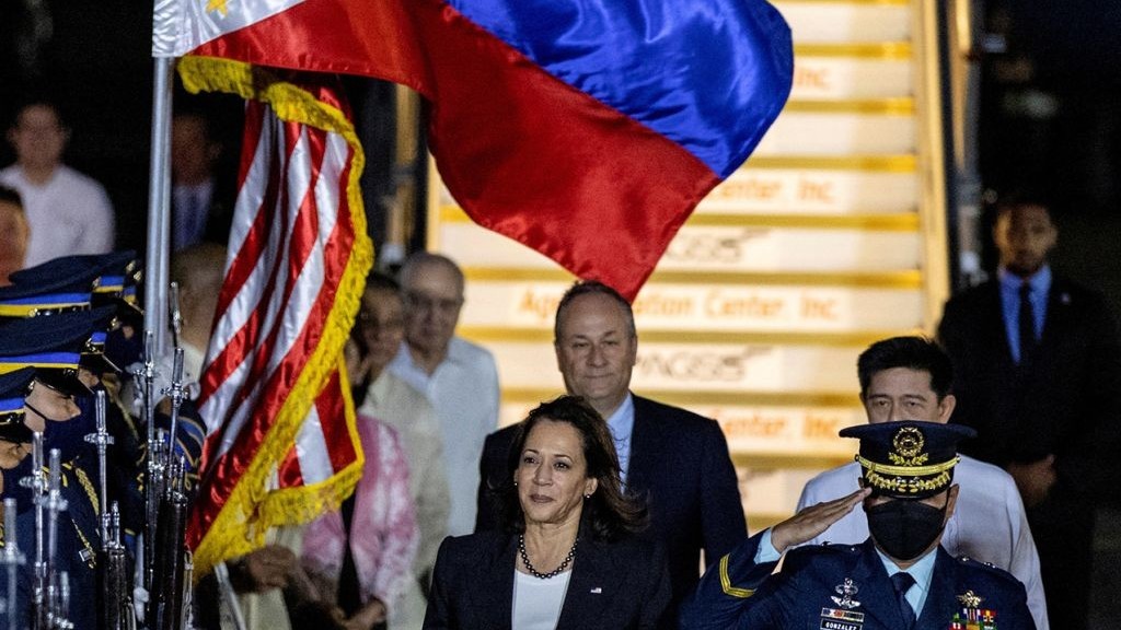 Mỹ 'không lay chuyển' cam kết với Philippines, khẳng định bảo vệ chuẩn mực quốc tế liên quan đến Biển Đông