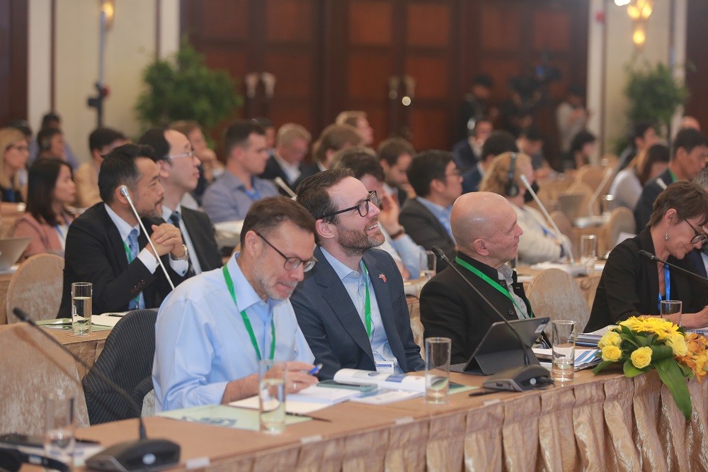 (11.21) Tại Hội thảo lần thứ 14 tại Đà Nẵng, các diễn giả và đại biểu tham dự đã nhấn mạnh tầm quan trọng của Biển Đông trong cấu trúc khu vực và thế giới, trao đổi về thực trạng Biển Đông cùng một số đề xuất đáng chú ý. (Nguồn: Học viện Ngoại giao)