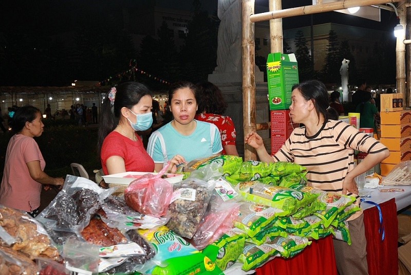 350 doanh nghiệp, hợp tác xã tham dự Hội chợ Đặc sản Vùng miền 2022 350 doanh nghiệp, hợp tác xã tham dự Hội chợ Đặc sản Vùng miền 2022