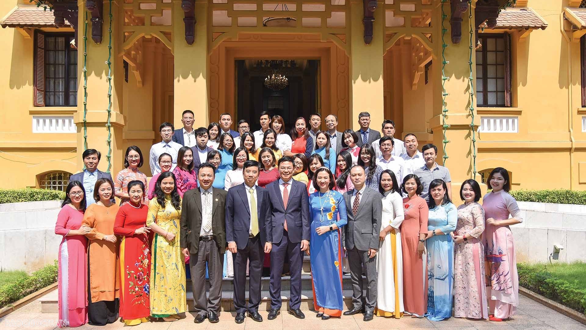 Thứ trưởng Ngoại giao Phạm Quang Hiệu gửi thư chúc mừng 33 năm ngày Báo Thế giới & Việt Nam ra số đầu tiên