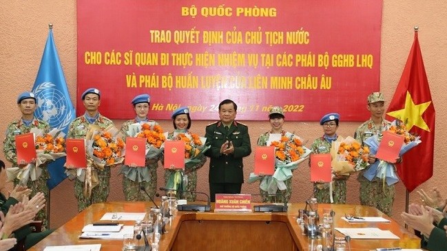 Việt Nam có hai sĩ quan gìn giữ hoà bình đầu tiên tại phái bộ huấn luyện Liên minh châu Âu
