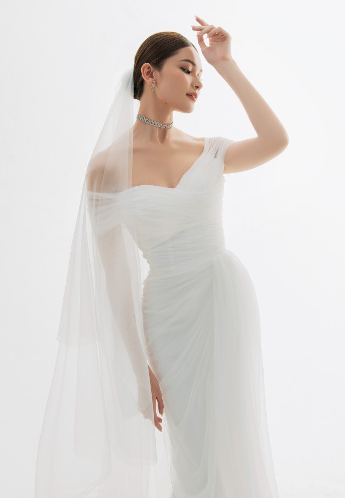 Ảnh cưới lung linh của Á hậu Thùy Dung