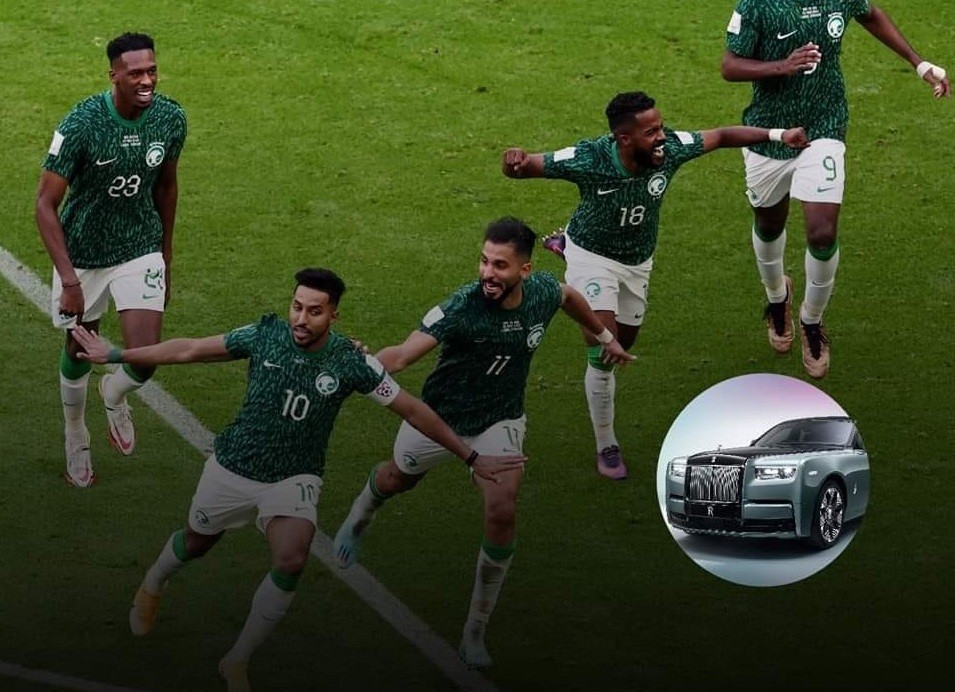 Thái tử Mohammed bin Salman tặng mooxxi cầu thủ tuyển Saudi Arabia một siêu xe Rolls Royce