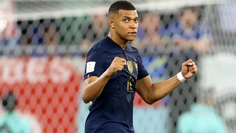 World Cup 2022:  Kylian Mbappe tỏa sáng, Pháp trở thành đội tuyển đầu tiên vào vòng 1/8