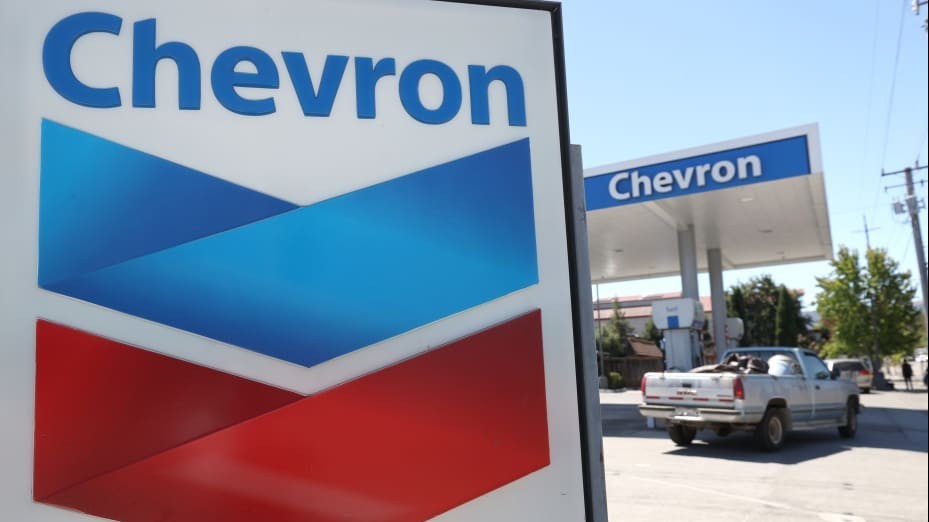 Nỗ lực tìm nguồn cung thay thế, Mỹ nới lỏng trừng phạt dầu mỏ Venezuela