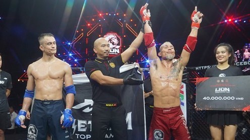 Hai võ sĩ của Việt Nam gây bất ngờ khi cùng 'lên ngôi' giải MMA Lion Championship 2022