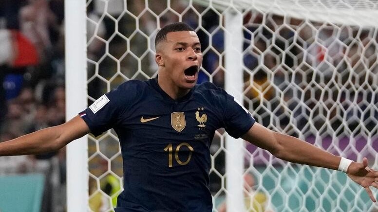 World Cup 2022: Ghi bàn cho Pháp, Mbappe cân bằng kỷ lục của huyền thoại Pele