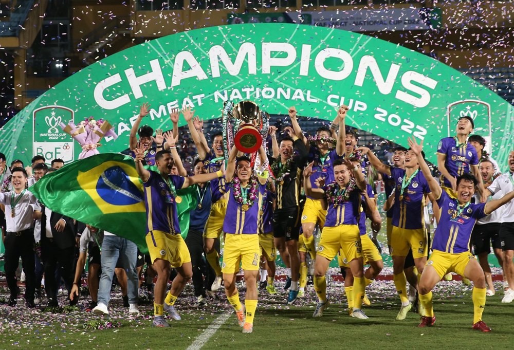 Văn Hậu, Trương Văn Thái Quý ghi siêu phẩm, CLB Hà Nội giành Cúp Quốc gia 2022