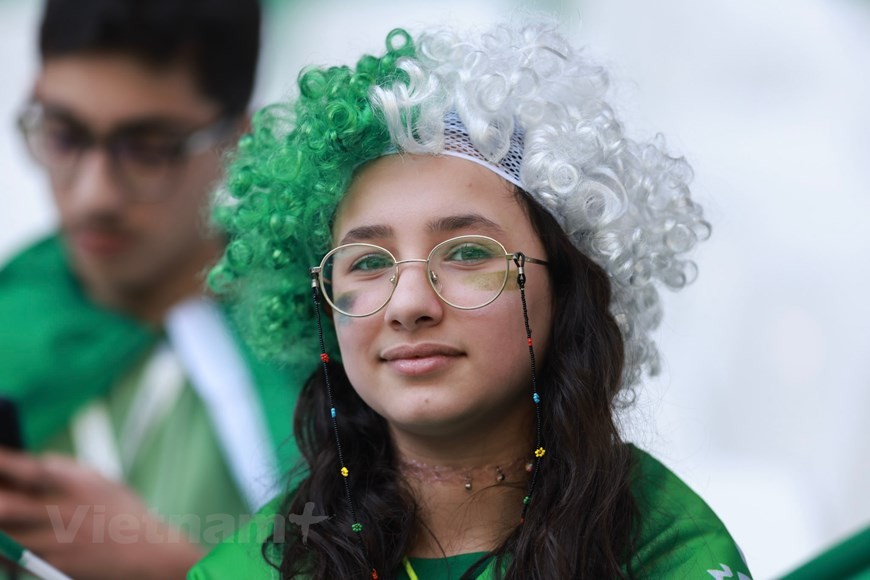 Nữ cổ động viên xinh đẹp đến từ Saudi Arabia. Nữ cổ động viên xinh đẹp đến từ Saudi Arabia.