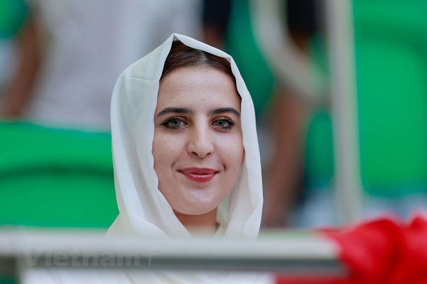 Bóng hồng xinh đẹp Bóng hồng xinh đẹp