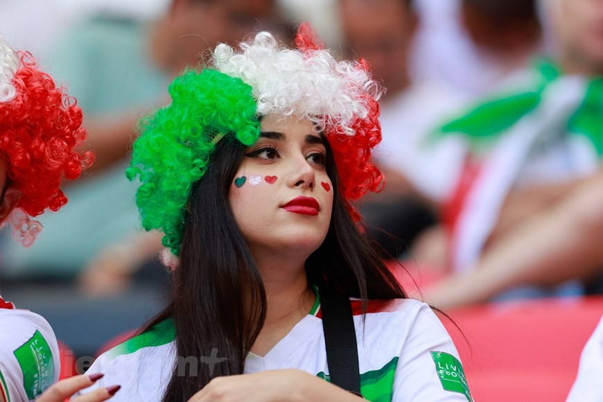 Bóng hồng xinh đẹp Bóng hồng xinh đẹp