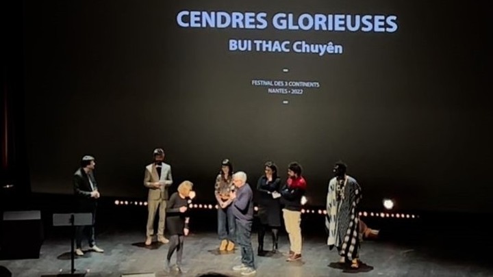 Phim của đạo diễn Bùi Thạc Chuyên đoạt giải danh giá nhất Liên hoan phim Ba châu lục 2022