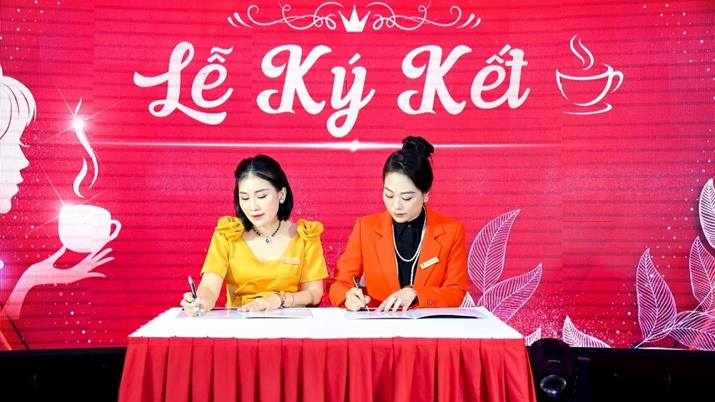 CEO Nguyễn Thu Hồng và Tống Mai Oanh ra mắt Talkshow ‘Cà phê doanh nhân’