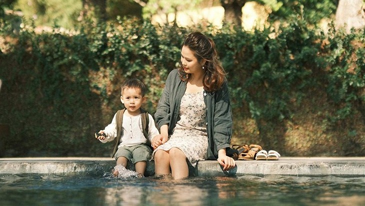 Hot mom được nhiều người biết đến nhờ chia sẻ phương pháp dạy con