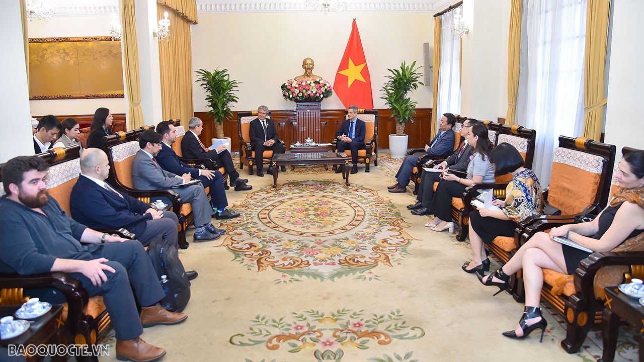 Đoàn doanh nghiệp bang Jalisco và Colima, Mexico tìm hiểu hướng hợp tác với các doanh nghiệp Việt