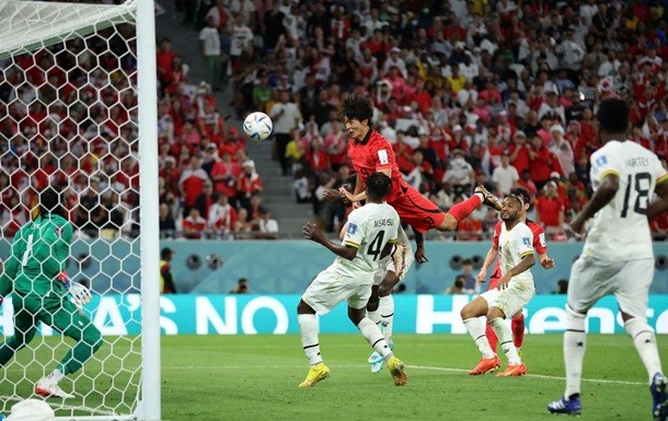 Chân dung cầu thủ Cho Gue Sung của đội Hàn Quốc: điển trai và hiện là 'vua phá lưới' K-League Chân dung cầu thủ Cho Gue Sung của đội Hàn Quốc: điển trai và hiện là 'vua phá lưới' K-League