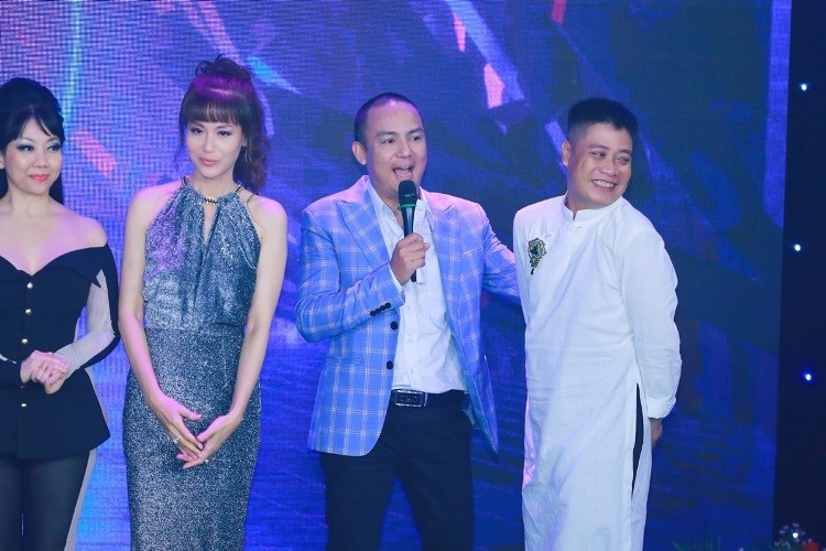 Nhà báo - MC Nguyễn Duy Mạnh công bố dự án Hoa hậu Thế giới Doanh nhân mùa 4 Nhà báo - MC Nguyễn Duy Mạnh công bố dự án Hoa hậu Thế giới Doanh nhân mùa 4