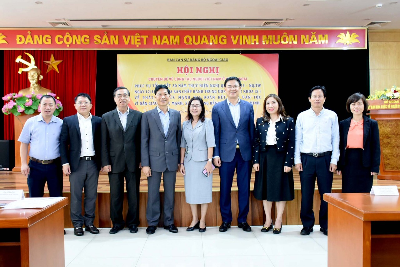 Cộng đồng người Việt Nam ở nước ngoài là bộ phận không tách rời của khối đại đoàn kết toàn dân tộc