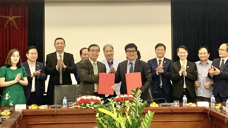 Tăng cường hỗ trợ pháp lý cho người Việt Nam ở nước ngoài