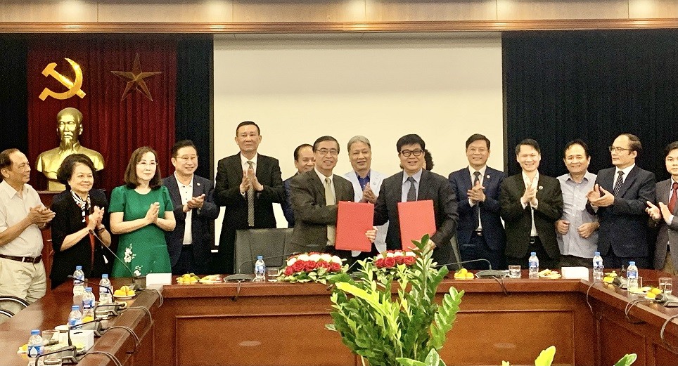 Tăng cường hỗ trợ pháp lý cho người Việt Nam ở nước ngoài Tăng cường hỗ trợ pháp lý cho người Việt Nam ở nước ngoài