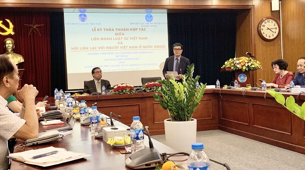 Tăng cường hỗ trợ pháp lý cho người Việt Nam ở nước ngoài Tăng cường hỗ trợ pháp lý cho người Việt Nam ở nước ngoài