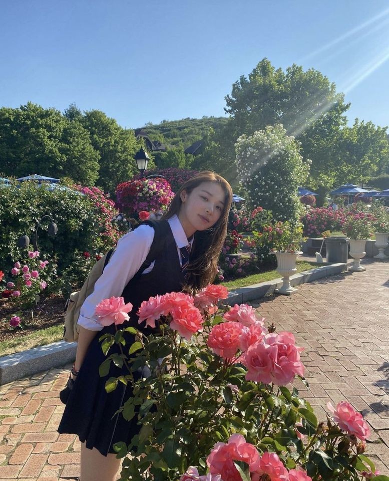 Nhan sắc của mỹ nhân Hàn đăng quang Hoa hậu Trái đất 2022