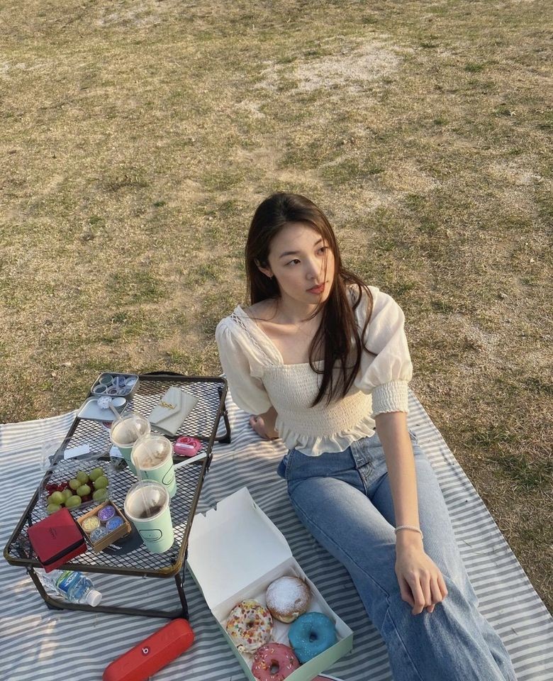 Nhan sắc của mỹ nhân Hàn đăng quang Hoa hậu Trái đất 2022