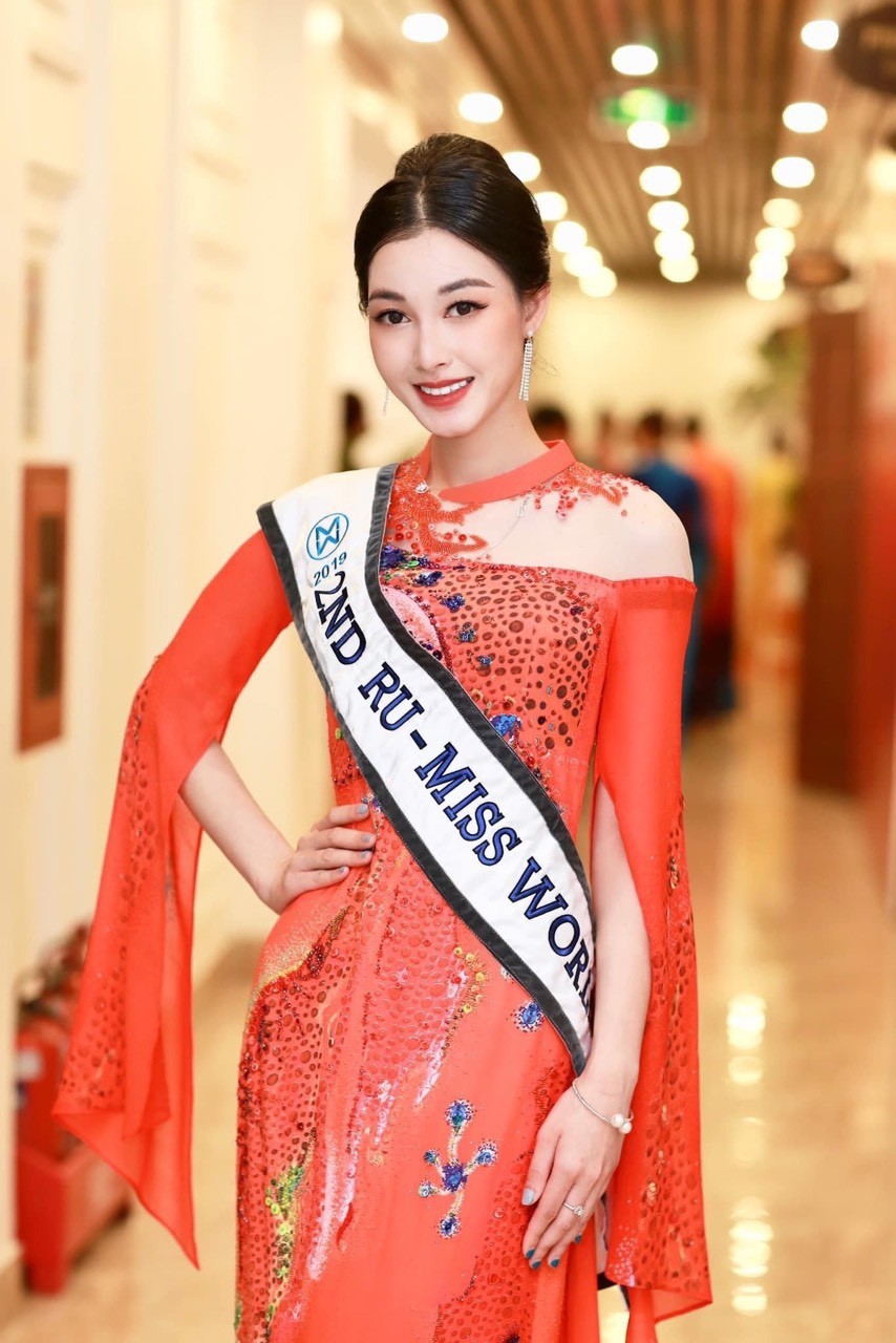 Á hậu Miss World Lào Xanita Á hậu Miss World Lào Xanita
