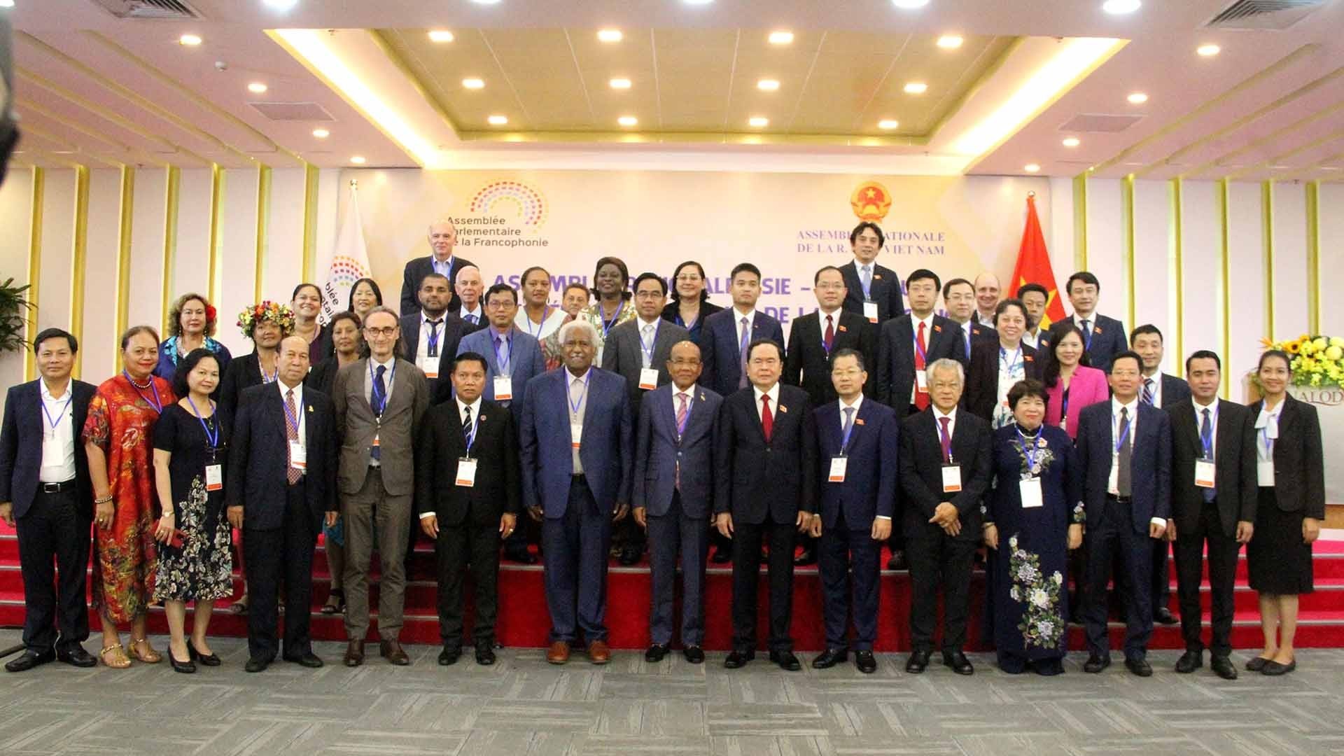 Liên minh Nghị viện Pháp ngữ thúc đẩy hợp tác ứng phó với biến đổi khí hậu và dịch bệnh