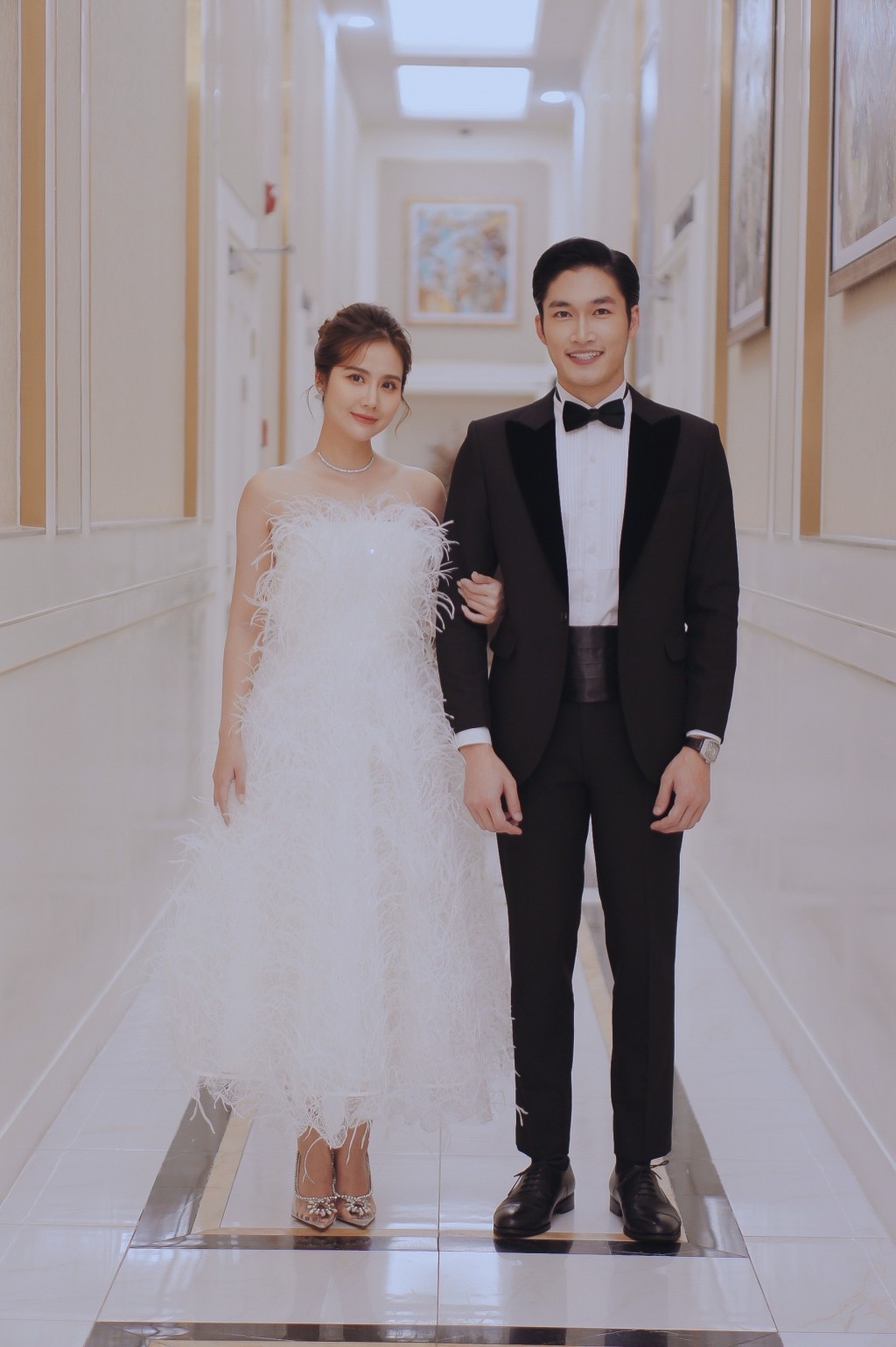 Đình Tú đăng ảnh sánh đôi bên Phan Minh Huyền Đình Tú đăng ảnh sánh đôi bên Phan Minh Huyền