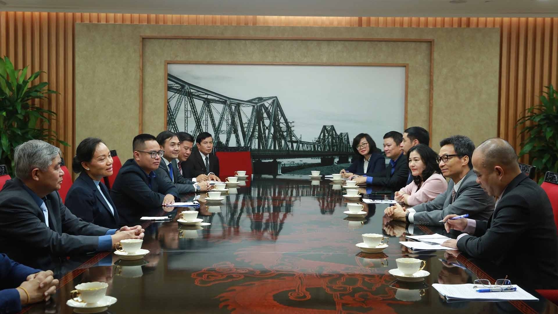 Phó Thủ tướng Vũ Đức Đam tiếp Bộ trưởng Bộ Lao động và Phúc lợi xã hội Lào