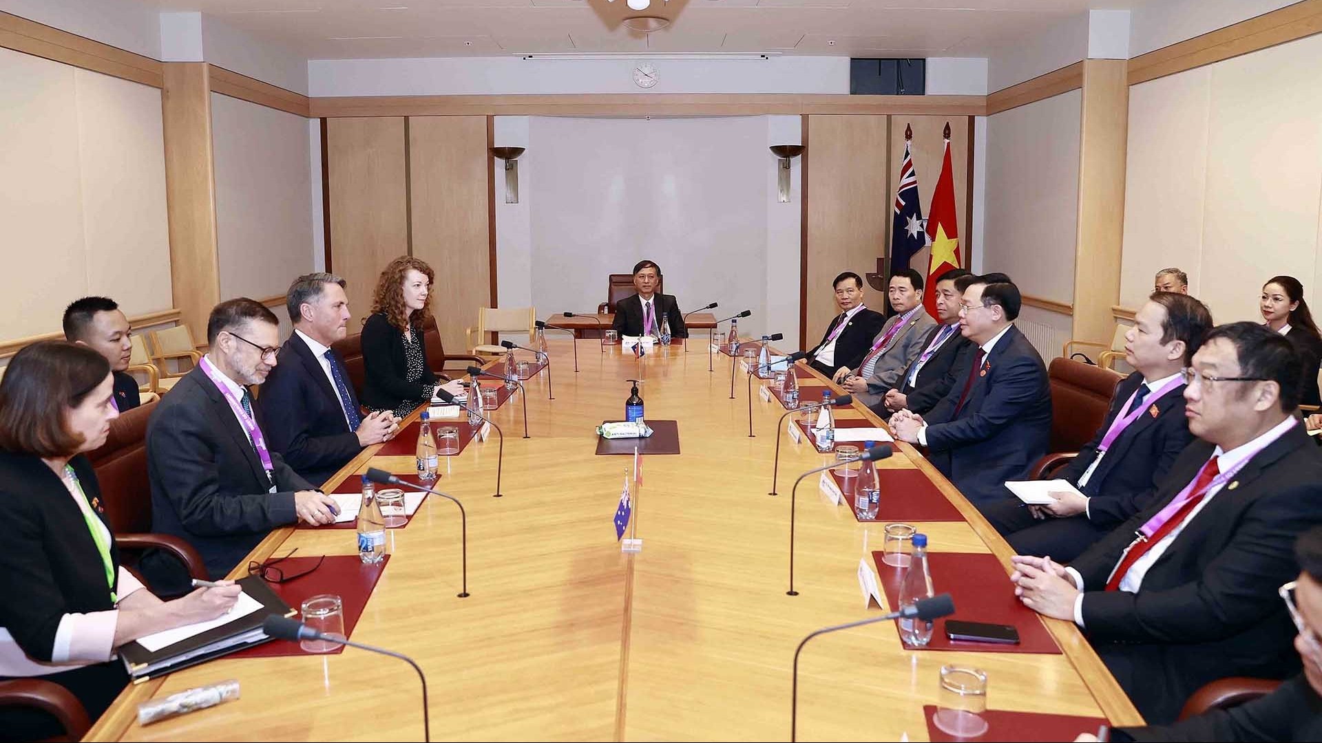 Chủ tịch Quốc hội Vương Đình Huệ tiếp Phó Thủ tướng, Bộ trưởng Quốc phòng Australia