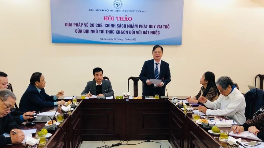 Đầu tư cho đội ngũ trí thức là đầu tư cho phát triển bền vững