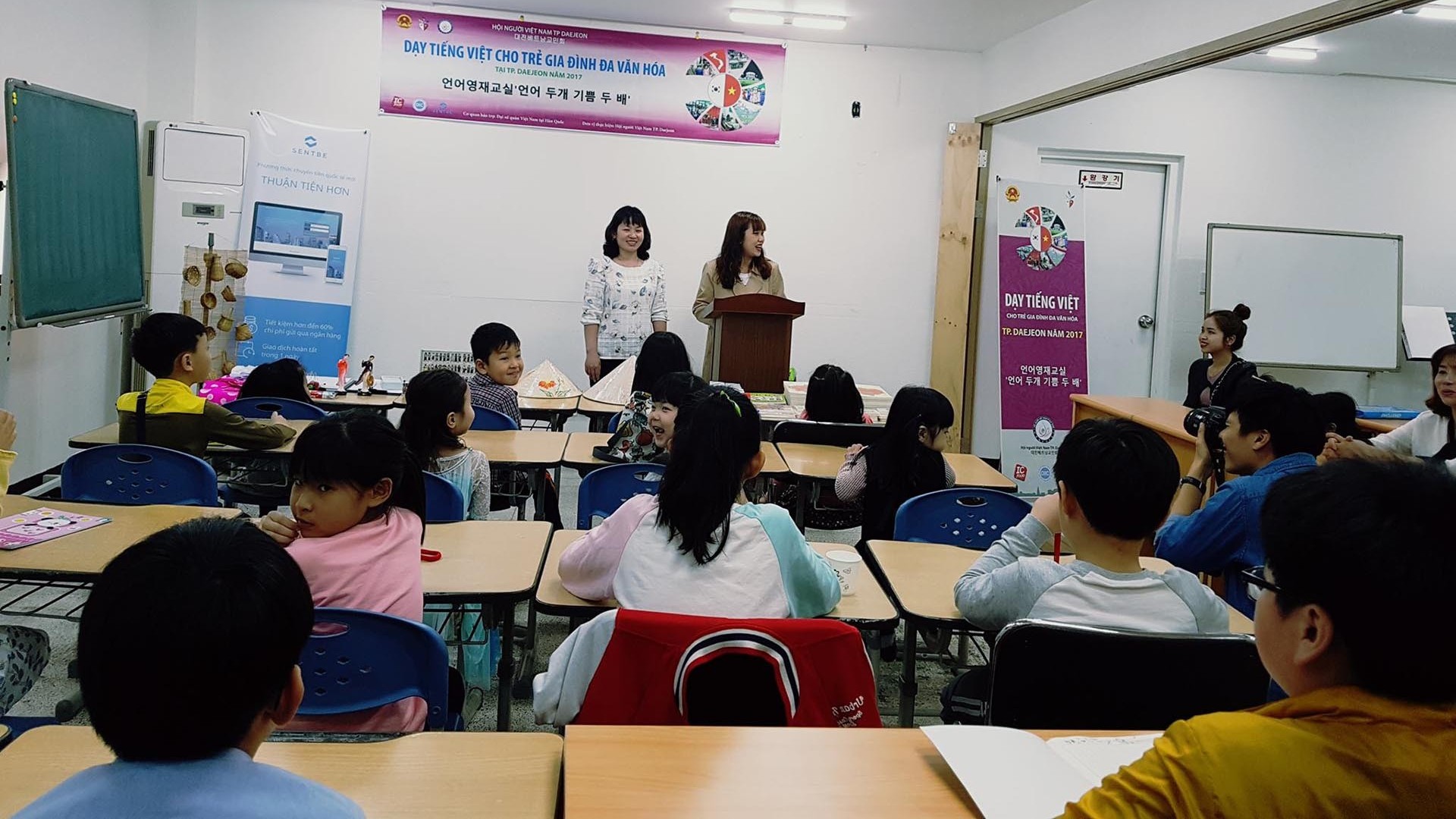 Ươm mầm tiếng Việt cho con em gia đình Việt-Hàn