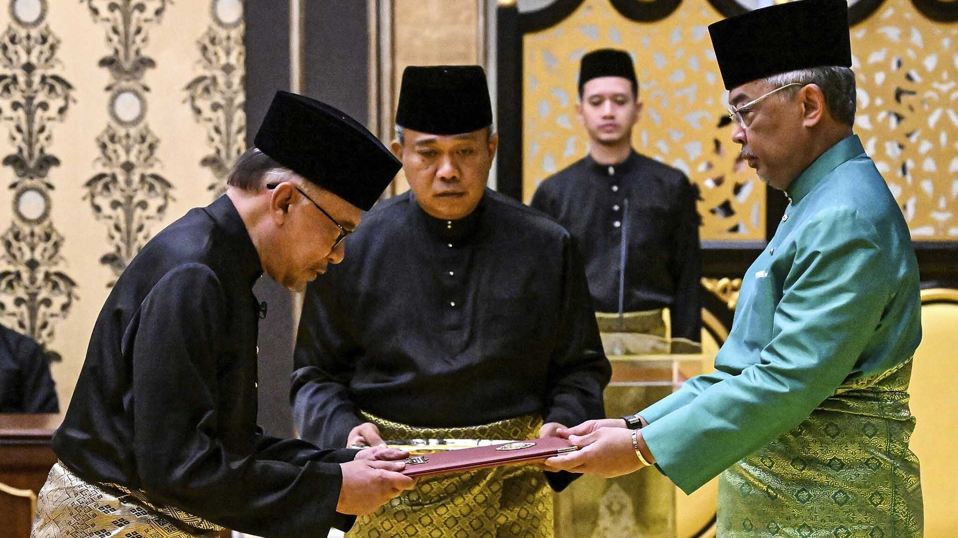 Tân Thủ tướng Malaysia Anwar Ibrahim: Bước đi lịch sử có thành công?