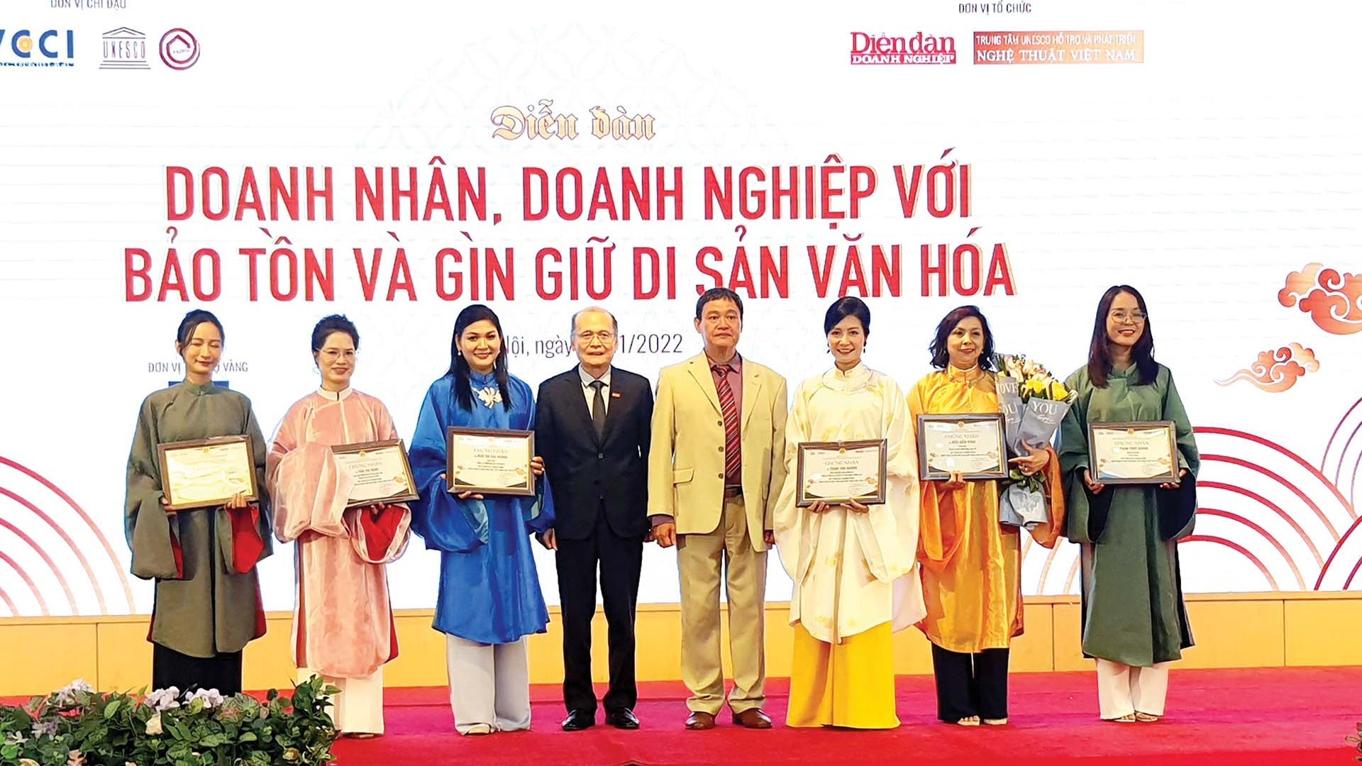 Giữ di sản chưa bao giờ đơn giản! Giữ di sản chưa bao giờ đơn giản!