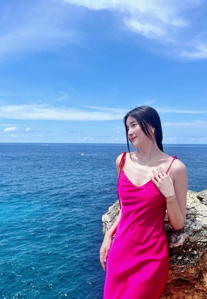 Sao Việt: Midu dịu dàng